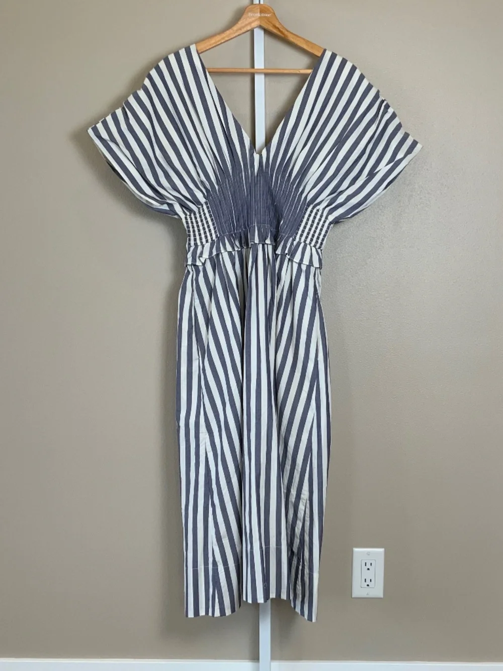 Anthropologie V-Neck Zip-Front Midi Dress - Picture 12 of 16